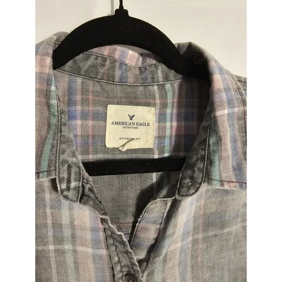 American Eagle Plaid Boyfriend Shirt Women's Shirt M Gray Pink Blue P2P 18 SL 24 - Picture 3 of 5